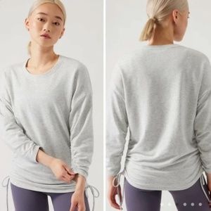 Athleta Lombard Sweatshirt Size Medium in Grey